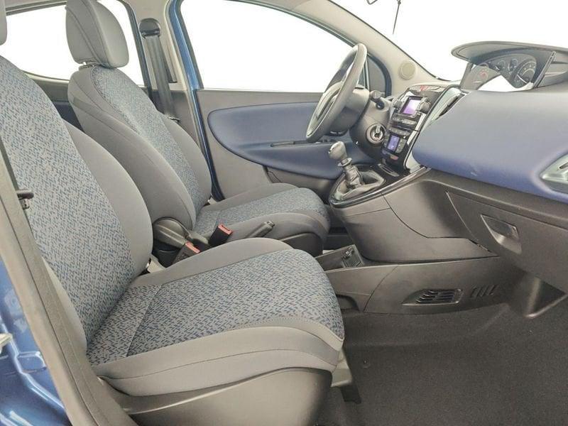 Lancia Ypsilon 1.0 FireFly 5 porte S&S Hybrid Oro