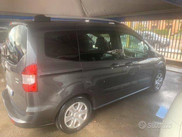 Ford Tourneo Courier 10000