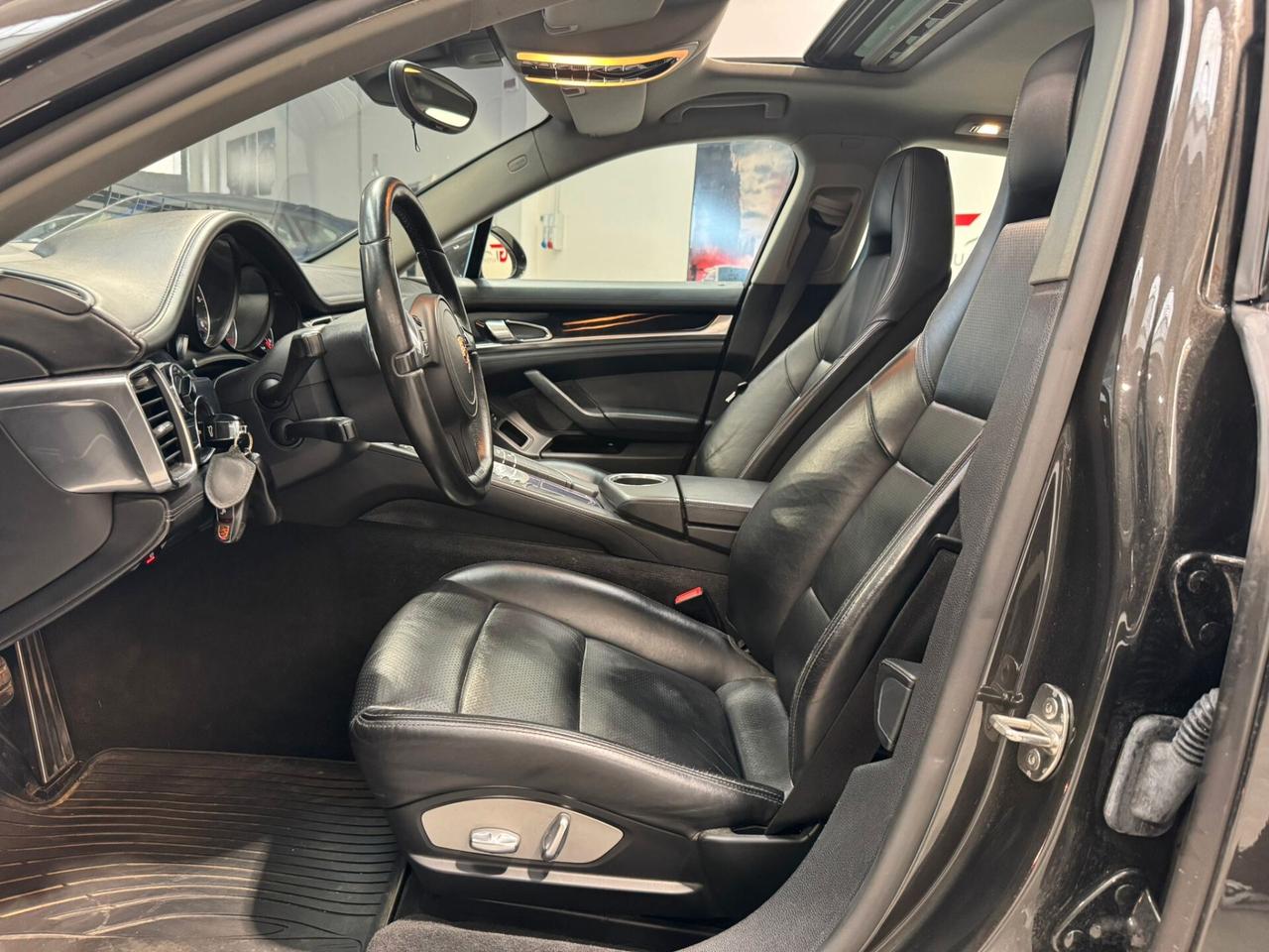 Porsche Panamera 3.0 Diesel TETTO