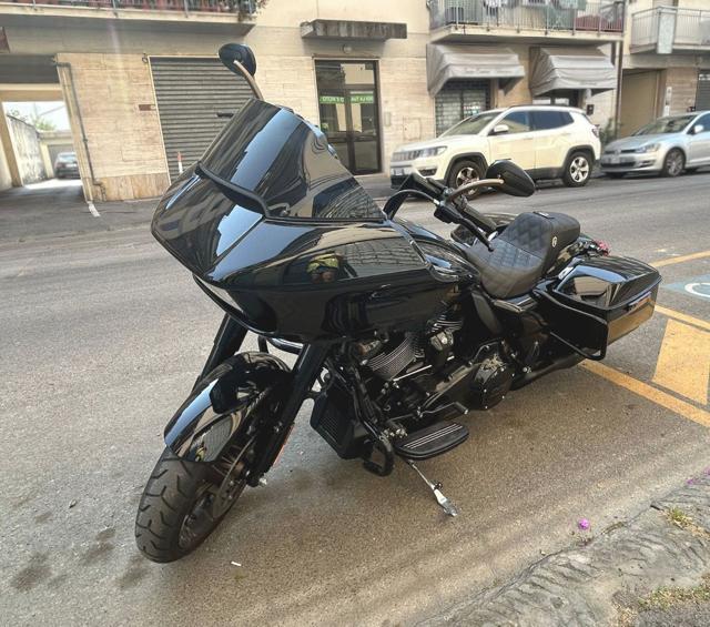 HARLEY-DAVIDSON CVO Road Glide ST