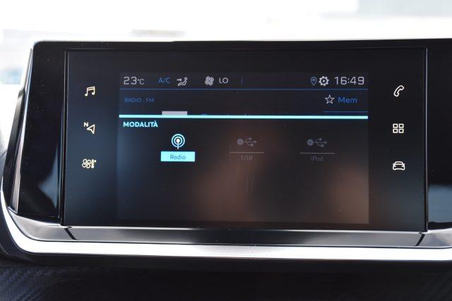 PEUGEOT 2008 BlueHDi 110 S&S Allure