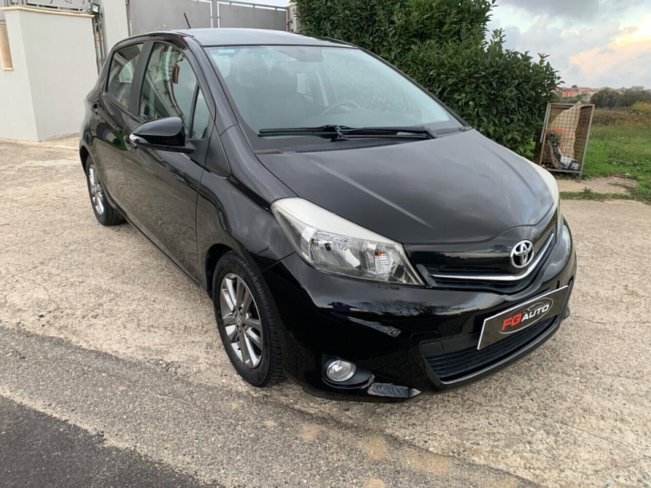 Toyota Yaris 1.4 D-4D 90 cv 5 porte Lounge