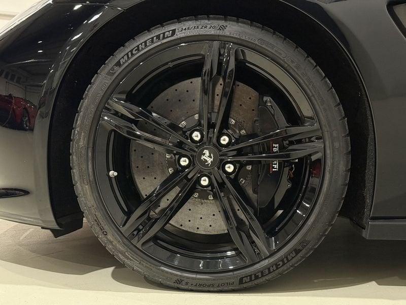 Ferrari GTC4Lusso GTC4Lusso - Sollevatore