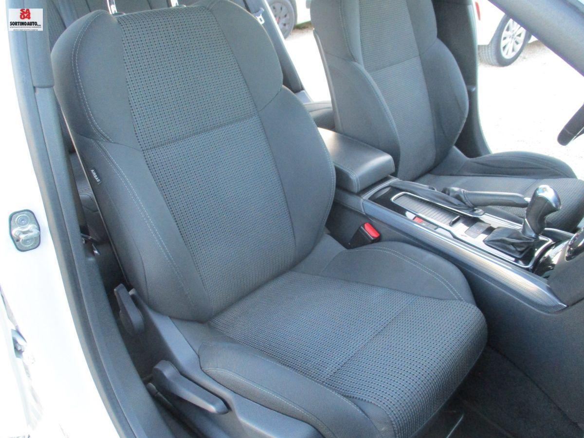 PEUGEOT 508 BlueHDi 120 EAT6 S&S SW Allure-2017