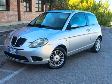 Lancia Ypsilon 1.3 MJT 75 CV NEOPATENTATI