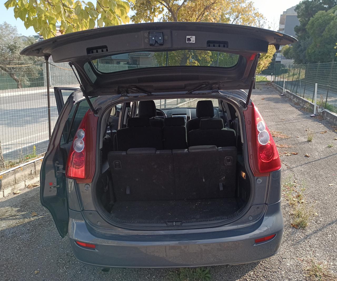 Mazda 5 7 POSTI Mazda5 2.0 MZ-CD 16V 143CV