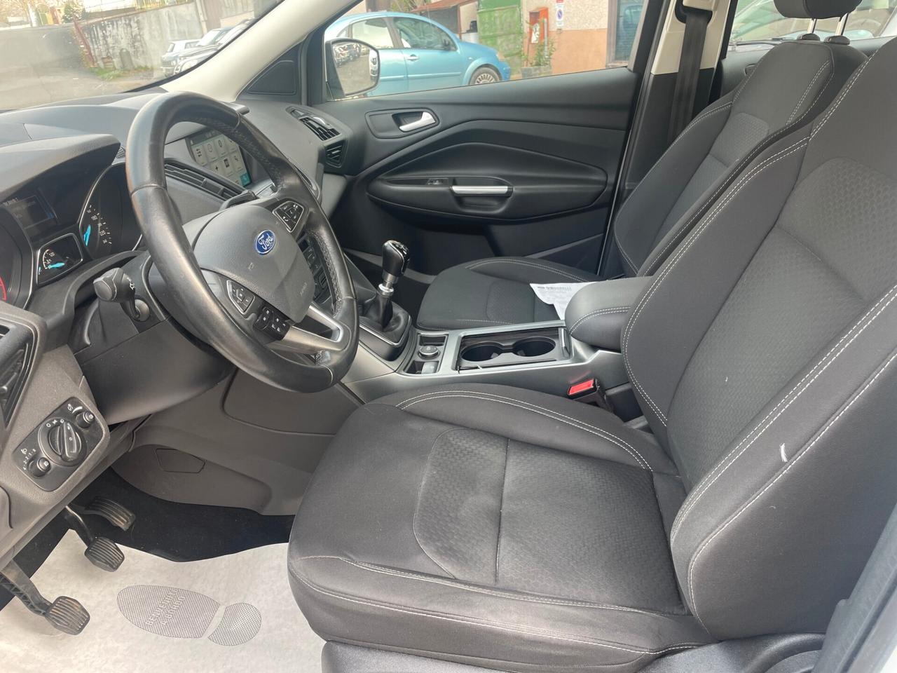 Ford Kuga 1.5 TDCI 120 CV S&S 2WD Titanium