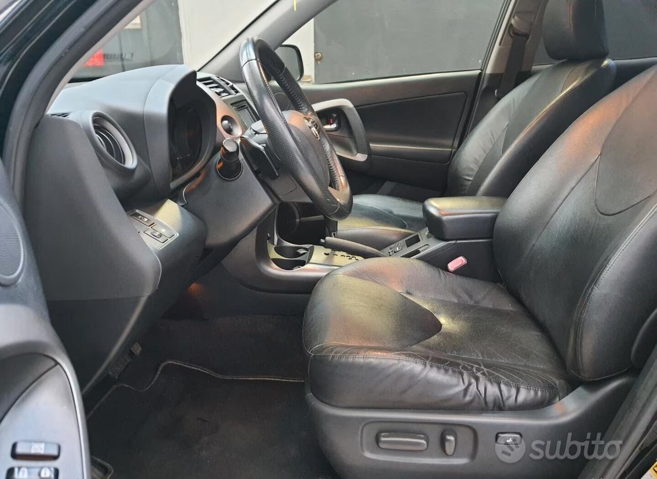 TOYOTA Rav4 Crossover 2.200 D-Cat A/T 150cv 4WD