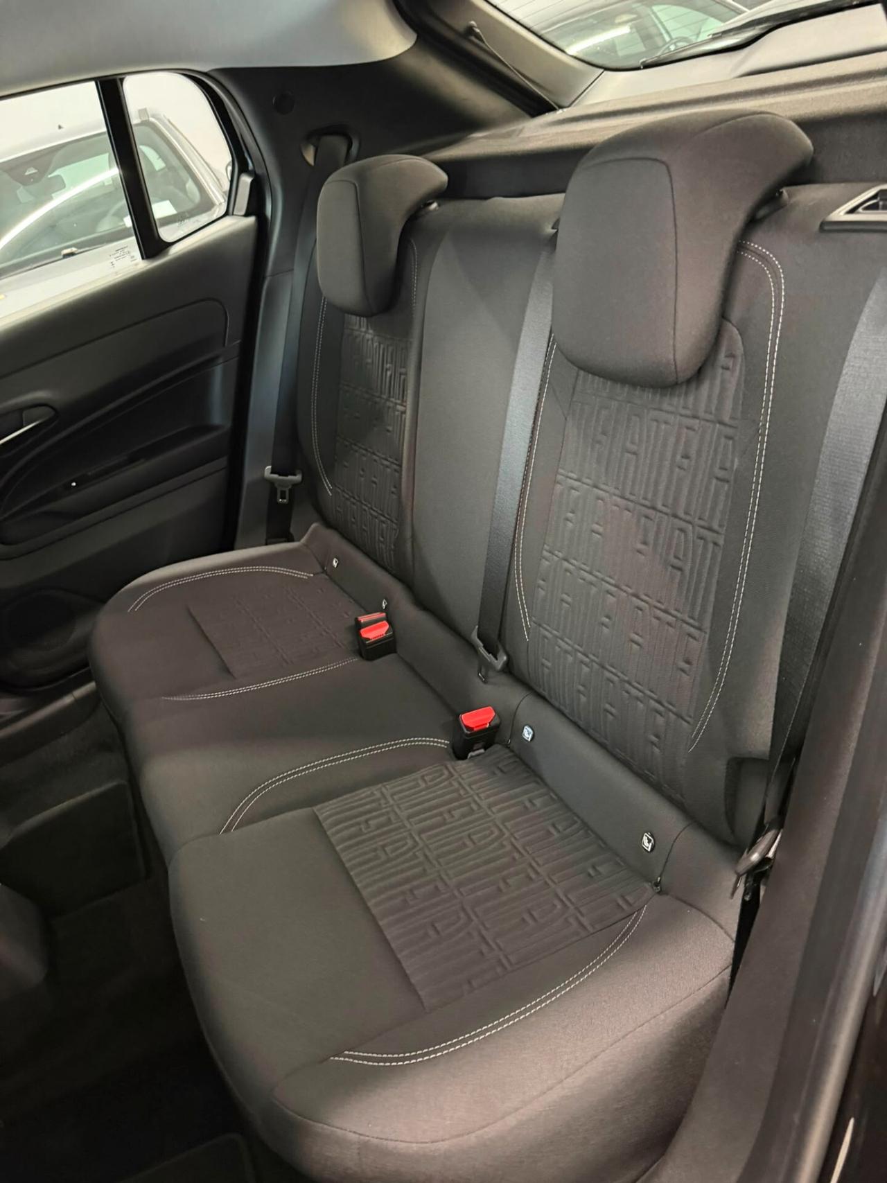 Fiat 600 Hybrid 100 CV DCT MHEV La Prima