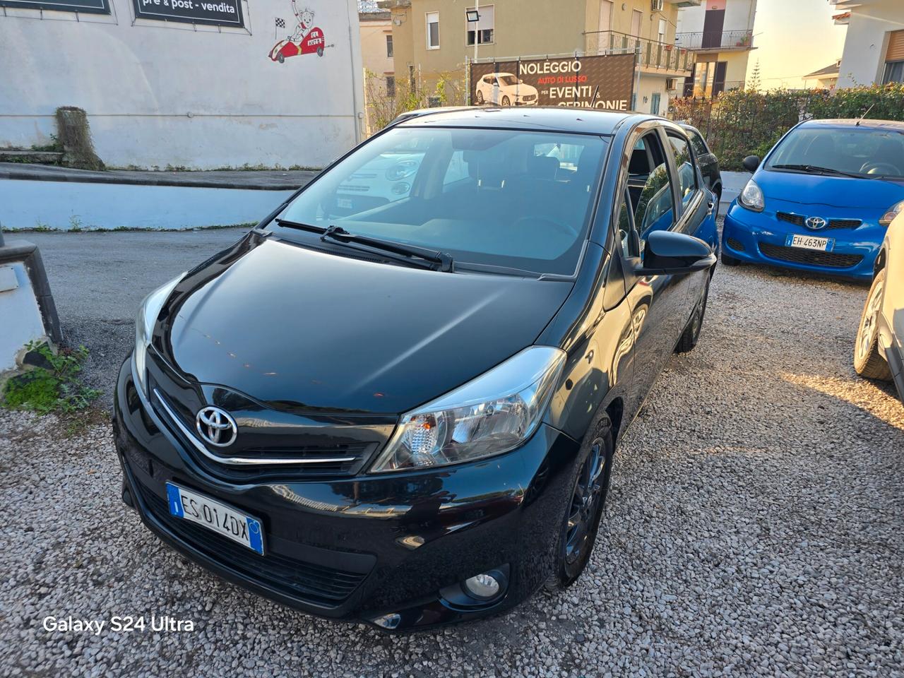 Toyota Yaris 1.0 5 porte Lounge *da vetrina*