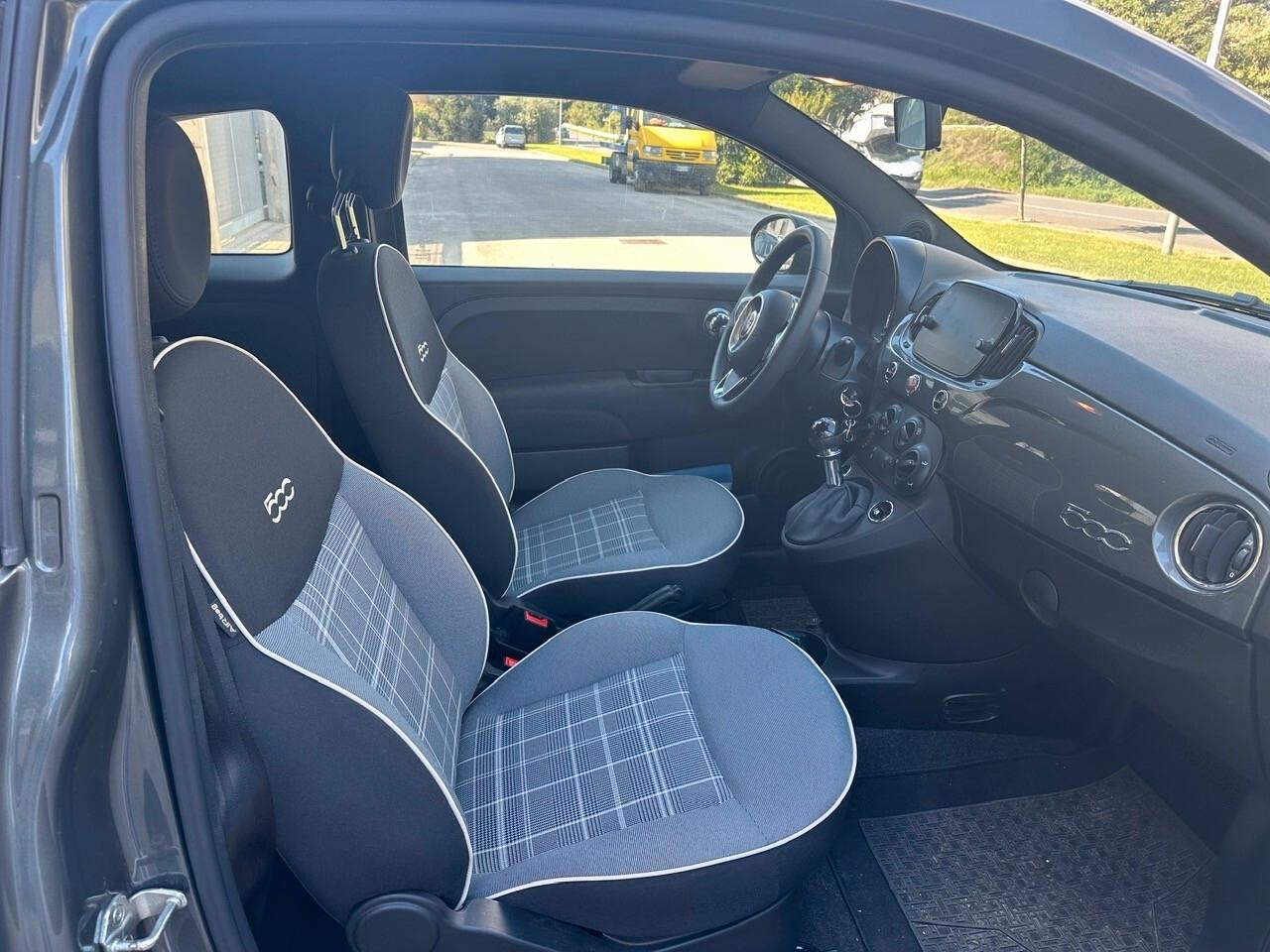 Fiat 500 1.0 Hybrid Lounge solo 14.000 km!!! pari al nuovo