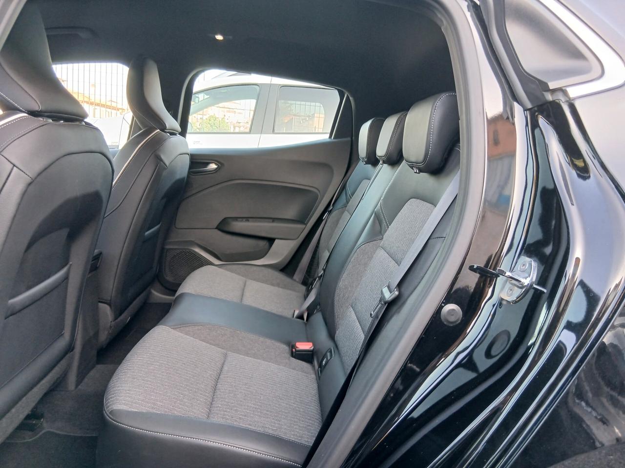 Renault Clio Full Hybrid E-Tech 145 CV 5 porte Techno