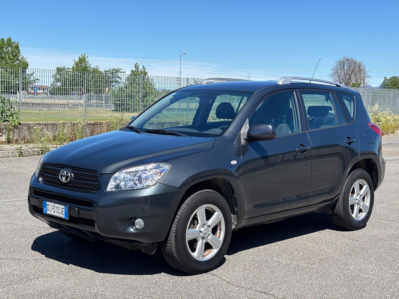 Toyota RAV4 2.0 Luxury, UNI PRO, GARANZIA