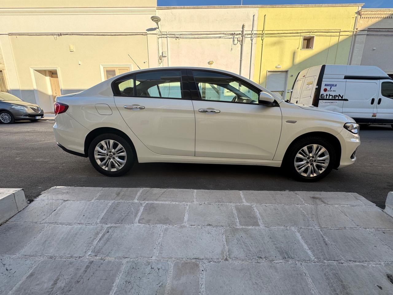 Fiat Tipo 1.3 Mjt S&S 5 porte Easy