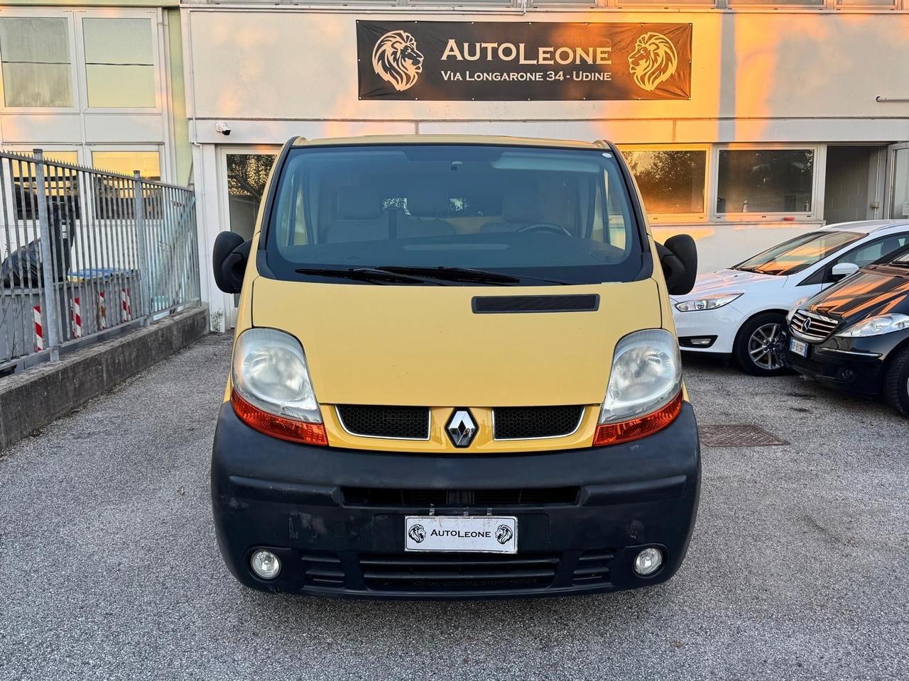 Renault Trafic 1.9 dCi 100 cv 6 marce