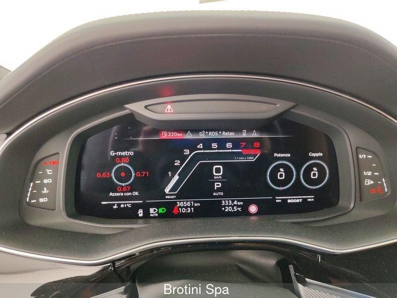 Audi Q8 RS TFSI V8 quattro tiptronic