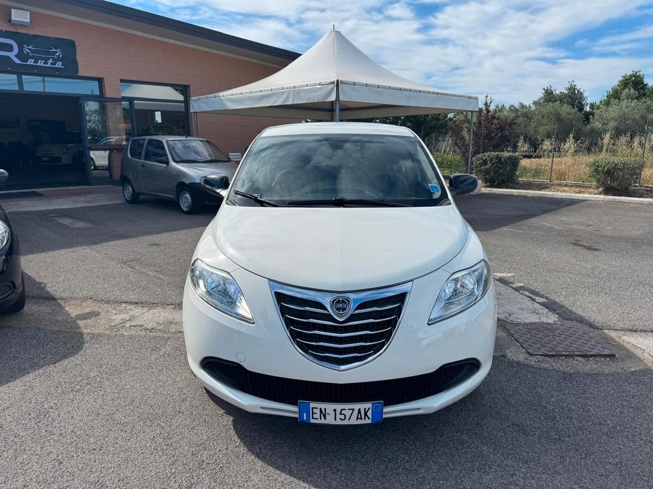 Lancia Ypsilon 1.2 BENZINA 69CV S&S SILVER 2012