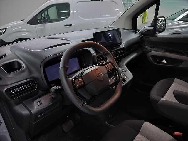 Citroen Berlingo BlueHDi 130 EAT8 Combi Plus KM Ø