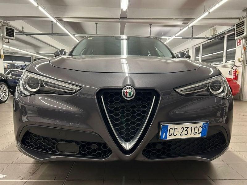 Alfa Romeo Stelvio 2.2 Turbodiesel 160 CV AT8 RWD