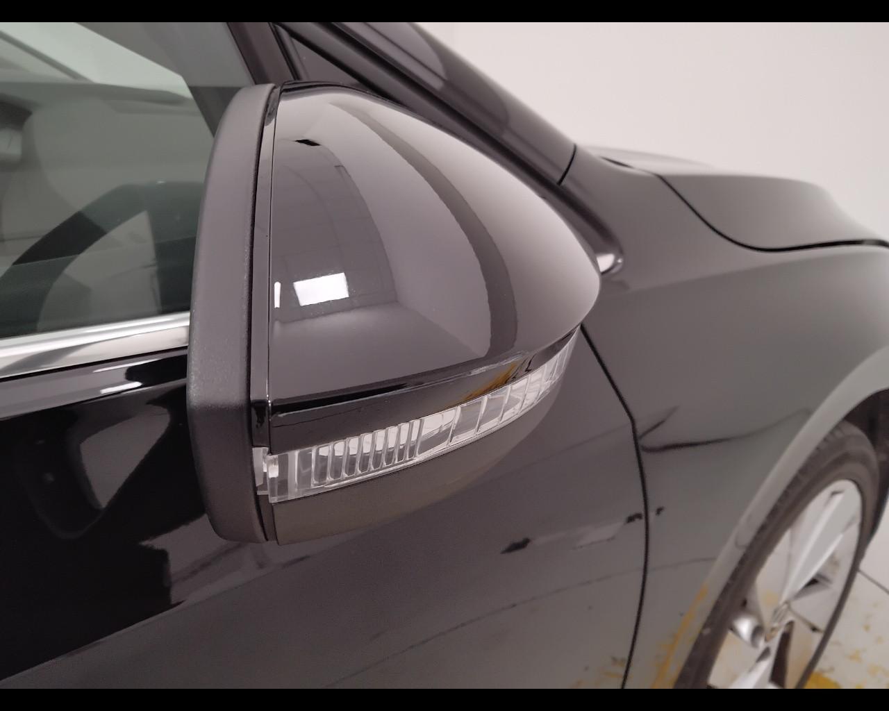 VOLKSWAGEN Golf VIII 2024 - Golf 2.0 tdi Style 150cv dsg