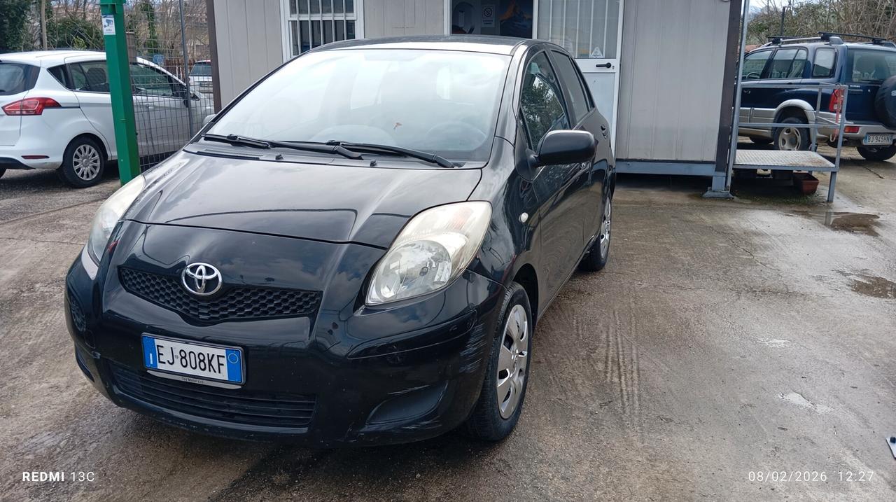 Toyota Yaris 1.0 5 porte