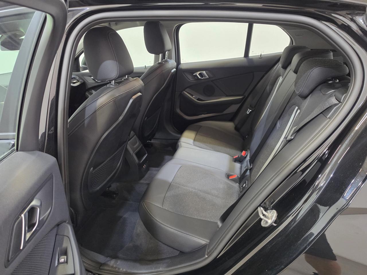 Bmw 116 116i 5p. SPORT