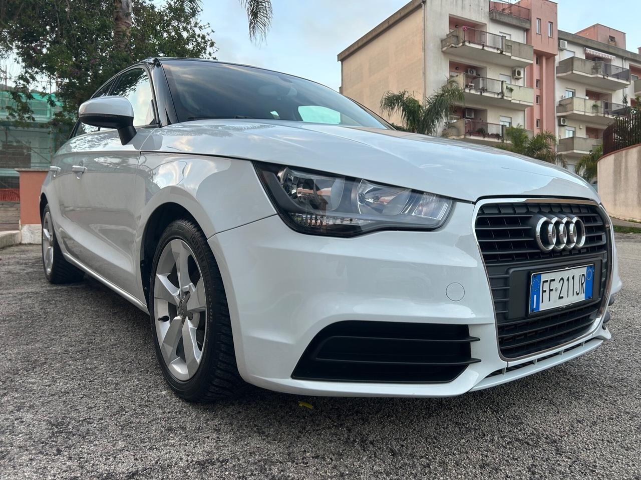 Audi A1 SPB 1.6 TDI Ambition km certificati
