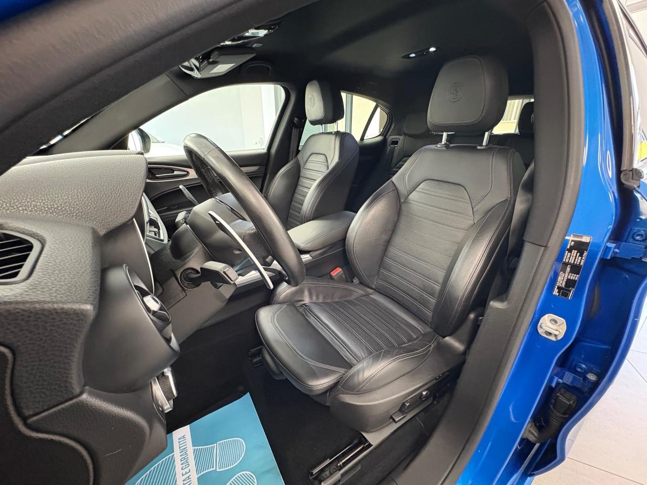 Stelvio 2.0 Turbo 280 Q4 Veloce 2022 km 104000