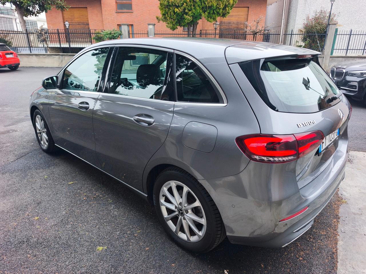 Mercedes-benz B 180 d Automatic Sport