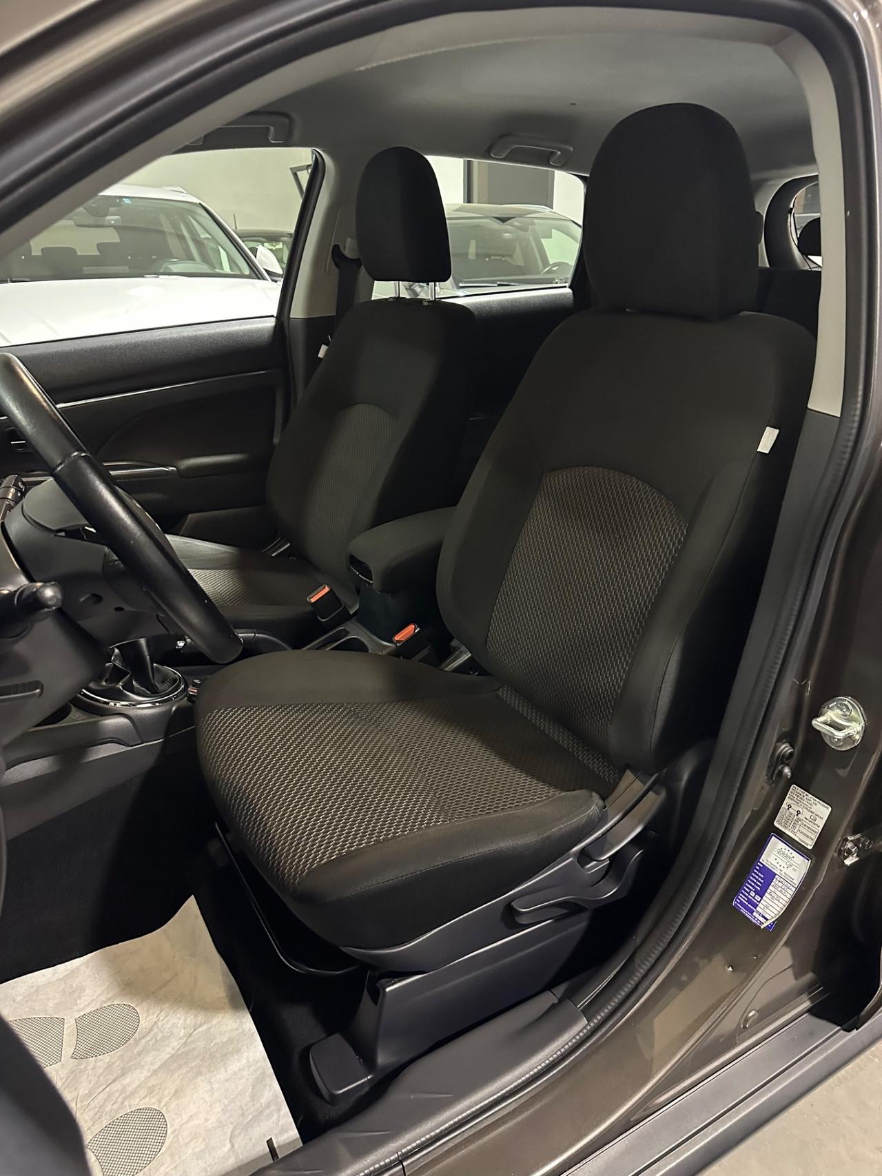 Mitsubishi ASX 1.6 DI-D 114 CV 2WD Instyle Panoramic