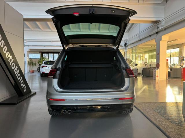 VOLKSWAGEN Tiguan 2.0 TDI DSG Advanced R-LINE Exterior Pack