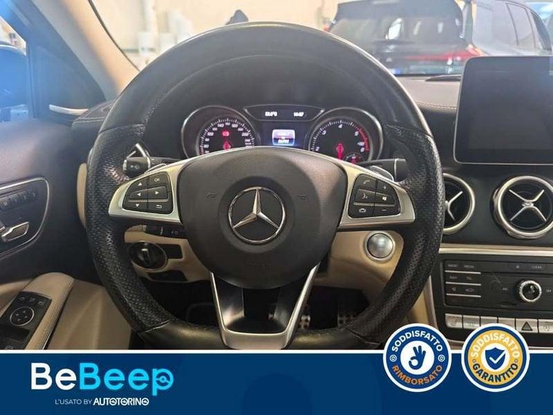 Mercedes-Benz GLA 200 D PREMIUM 4MATIC AUTO