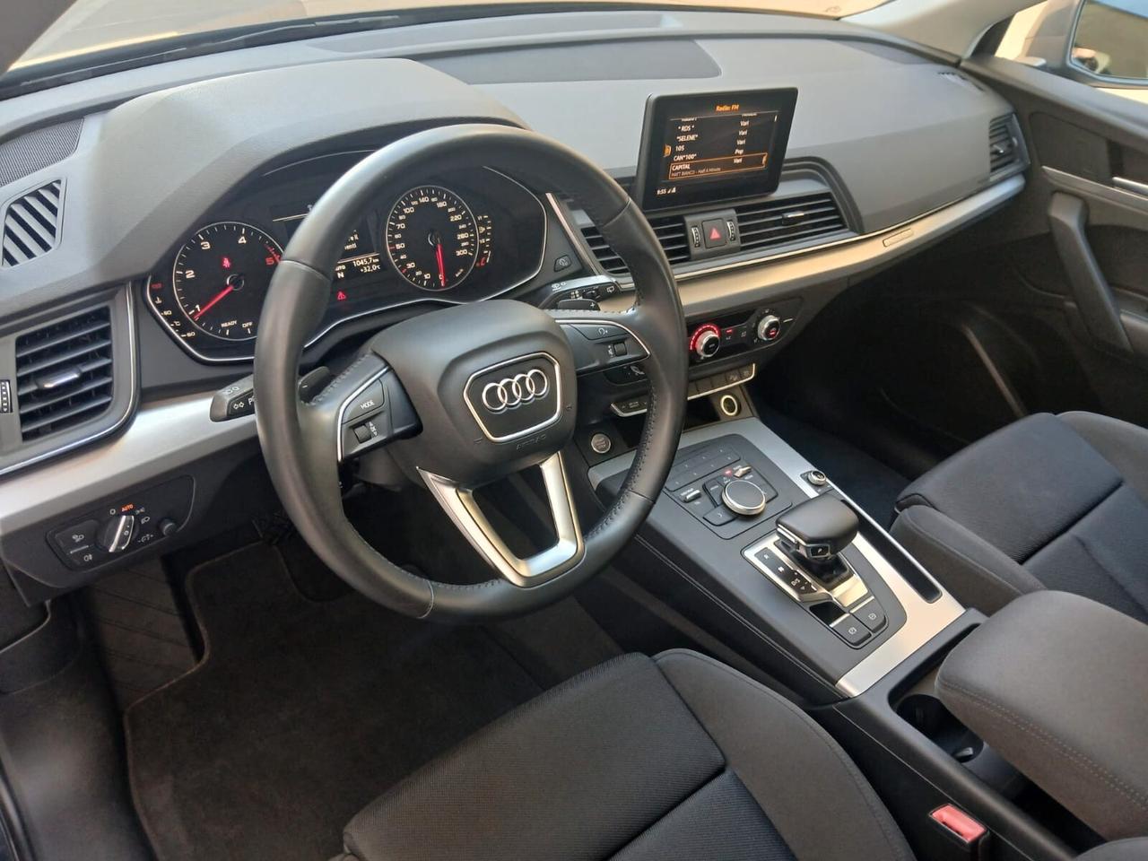 Audi Q5 2.0 TDI quattro S tronic Business Sport