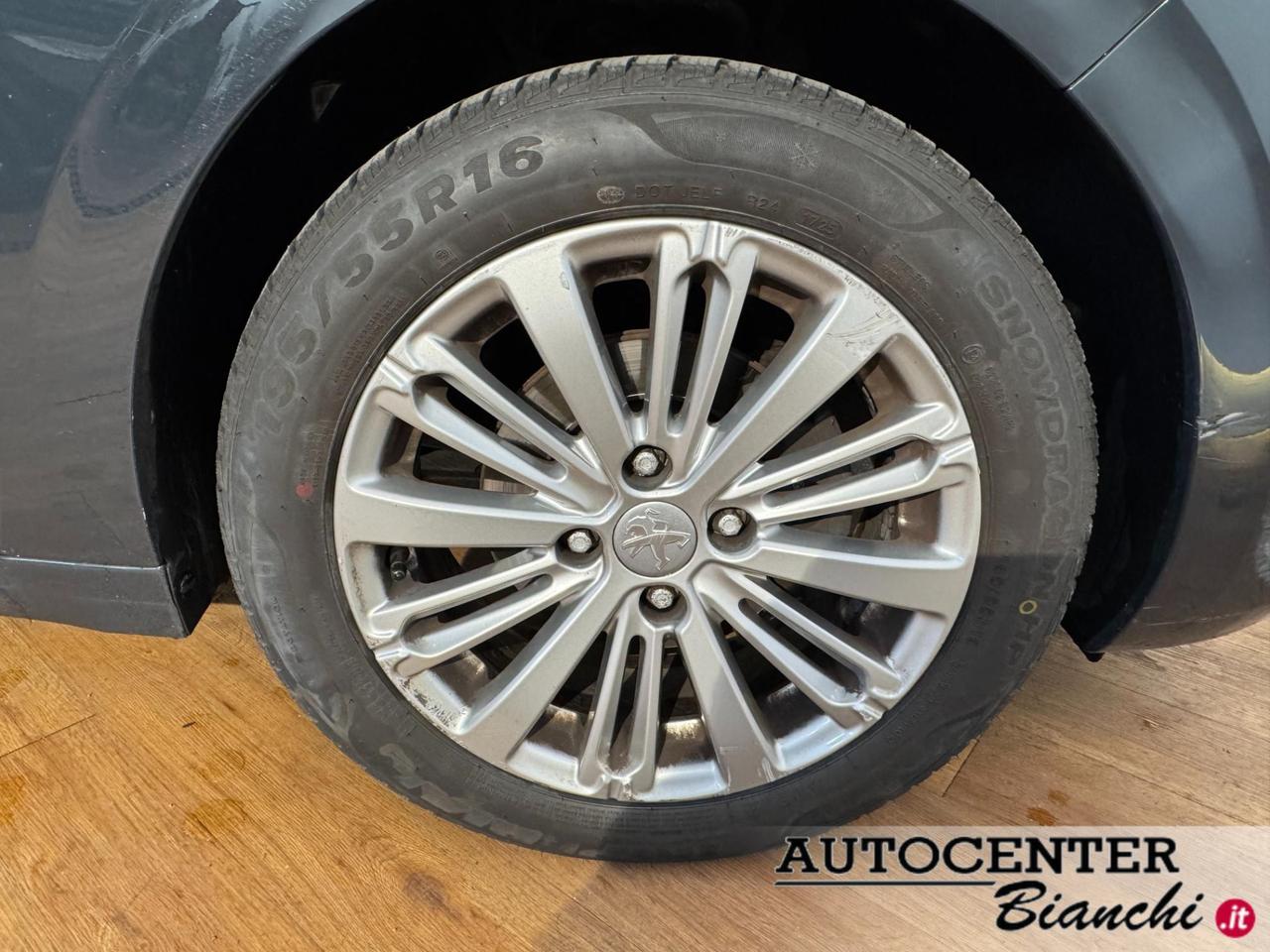 Peugeot 208 5 Porte 208 5p 1.6 bluehdi Active 75cv