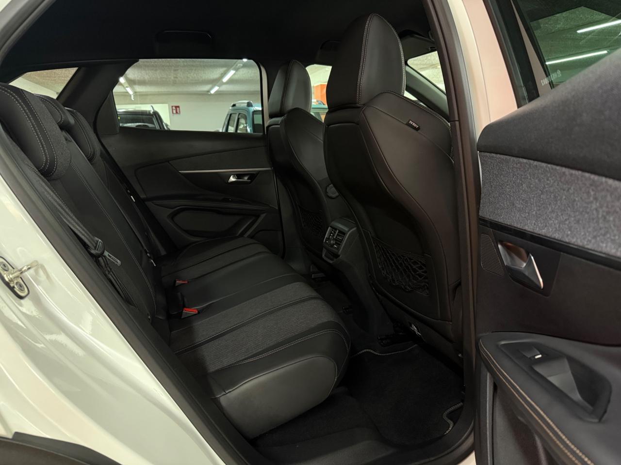 Peugeot 3008 BlueHDi 150 S&S GT Line Gancio Traino