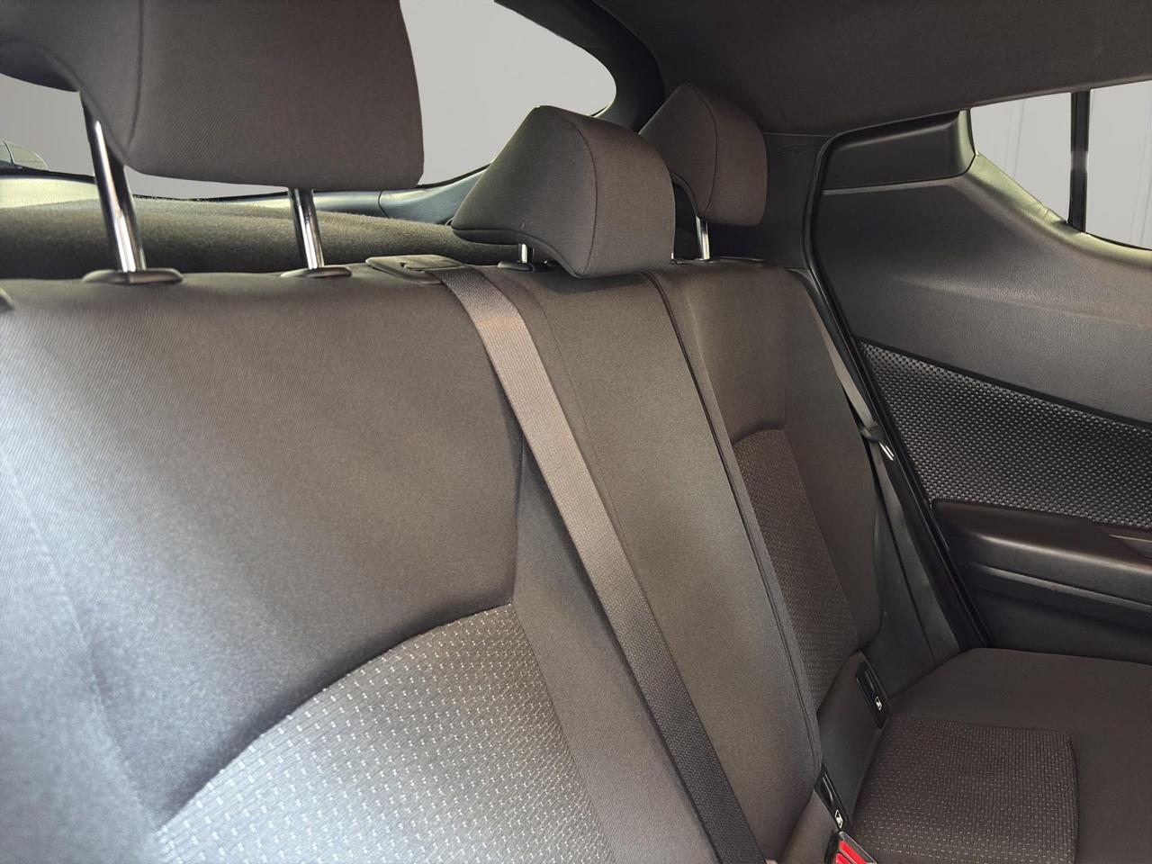 Toyota C-HR 1.8h Trend 2wd e-cvt