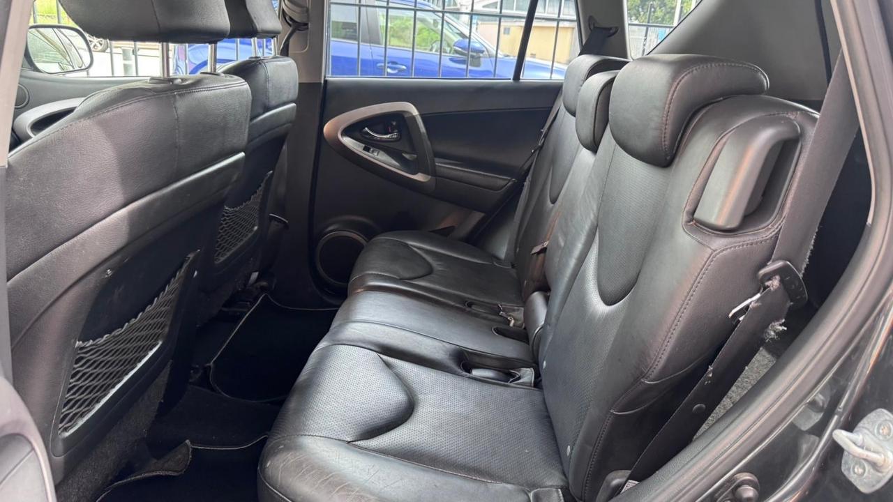 Toyota RAV 4 RAV4 2.2 D-4D 136 CV DPF Luxury