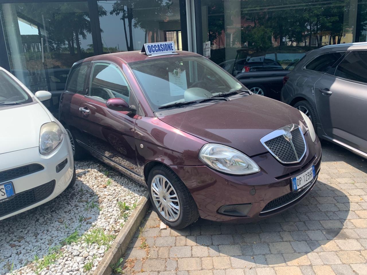 Lancia Ypsilon 1.2 Argento