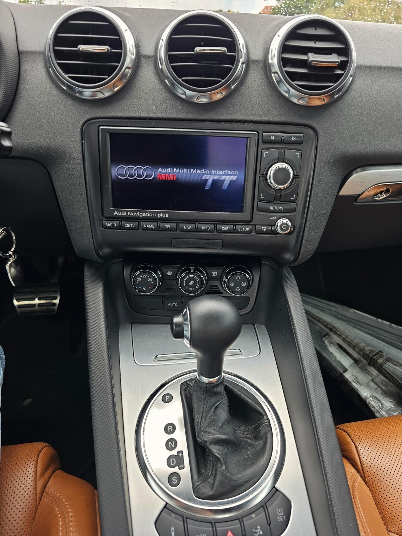Audi TT Coupé Sline 3.2 V6 quattro cambio dsg