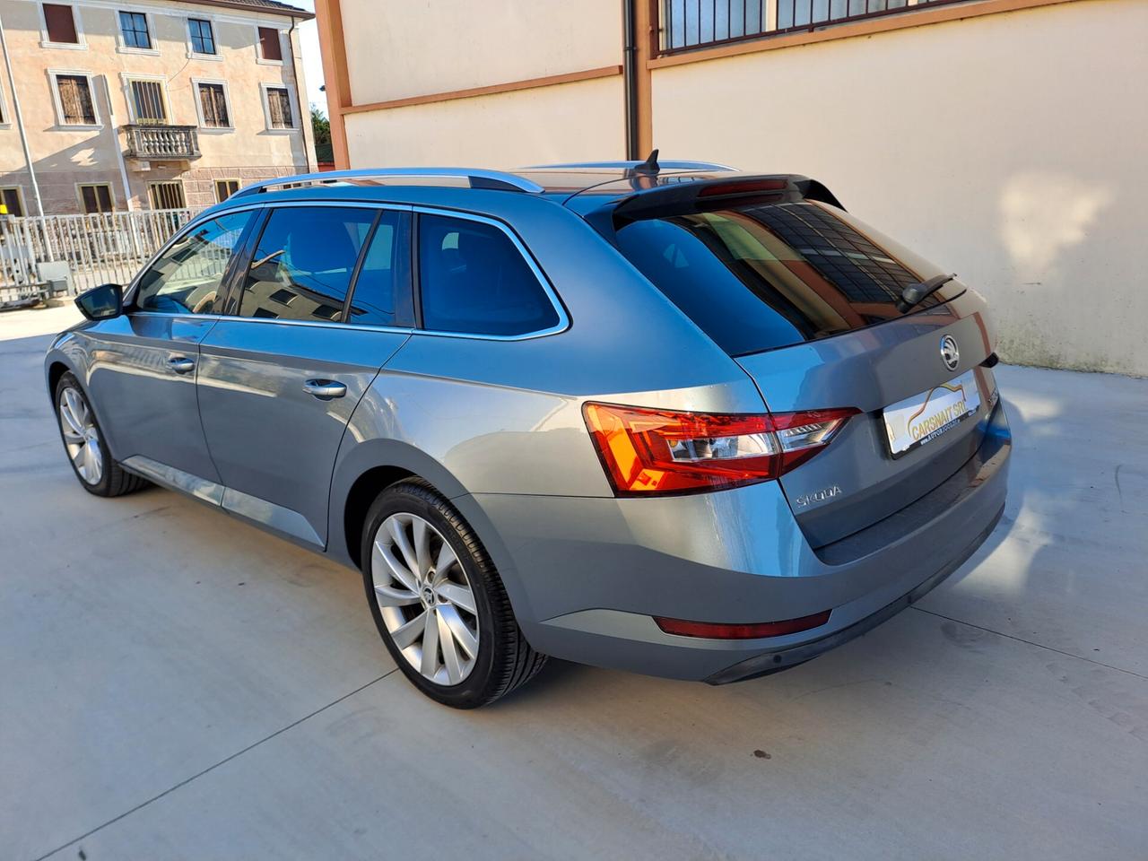 Skoda Superb 1.6 TDI Wagon Ambition