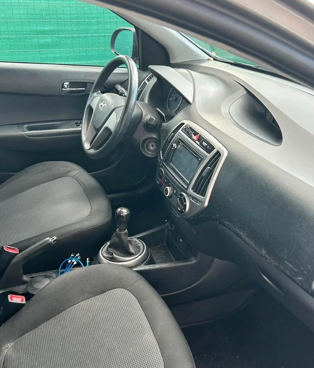 Hyundai i20 1.2 5p Benz 85 CV - Garanzia 12 mesi