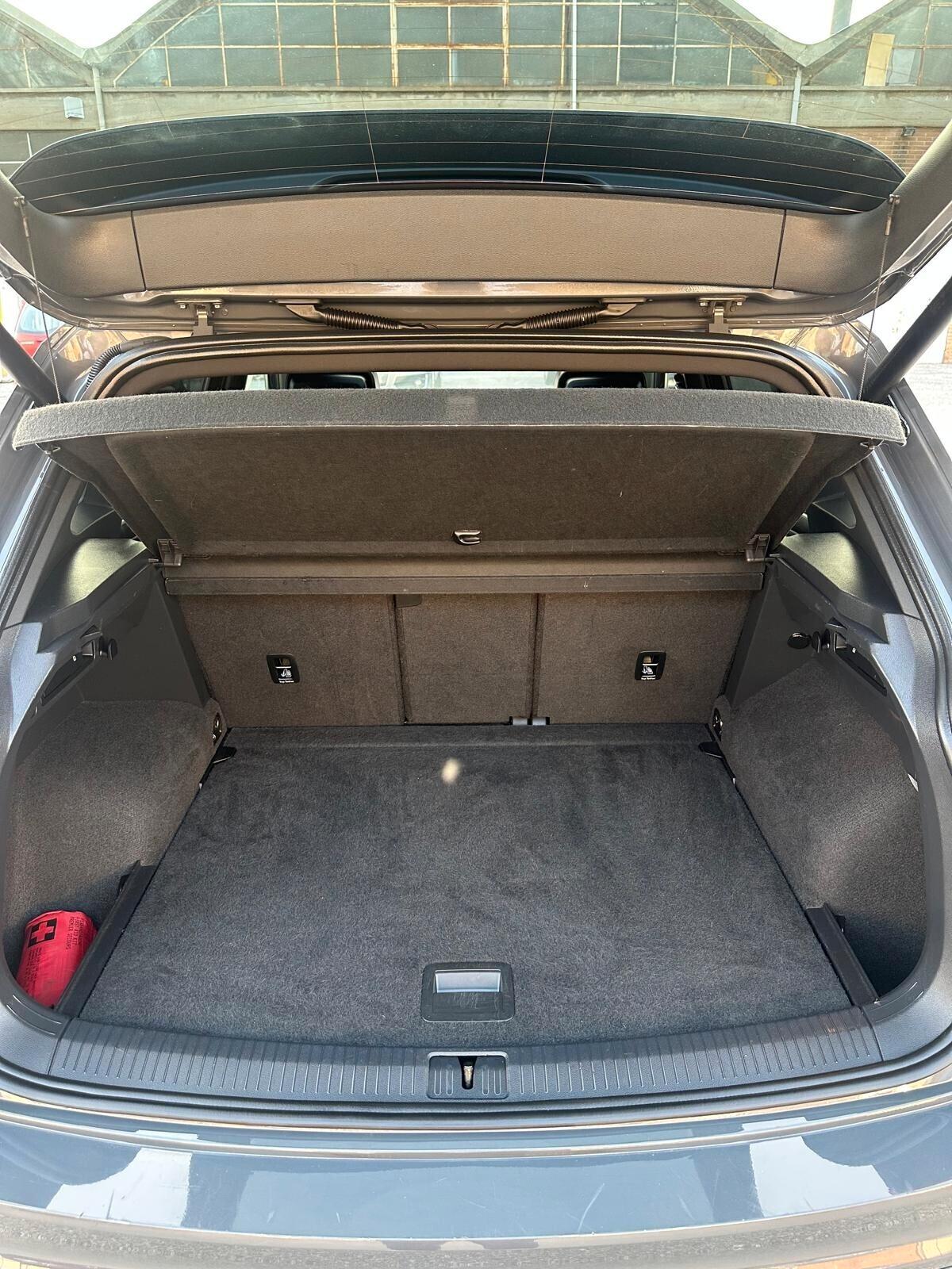 Volkswagen Tiguan 2.0 TDI 150cv SCR DSG TETTO PANORAMICO