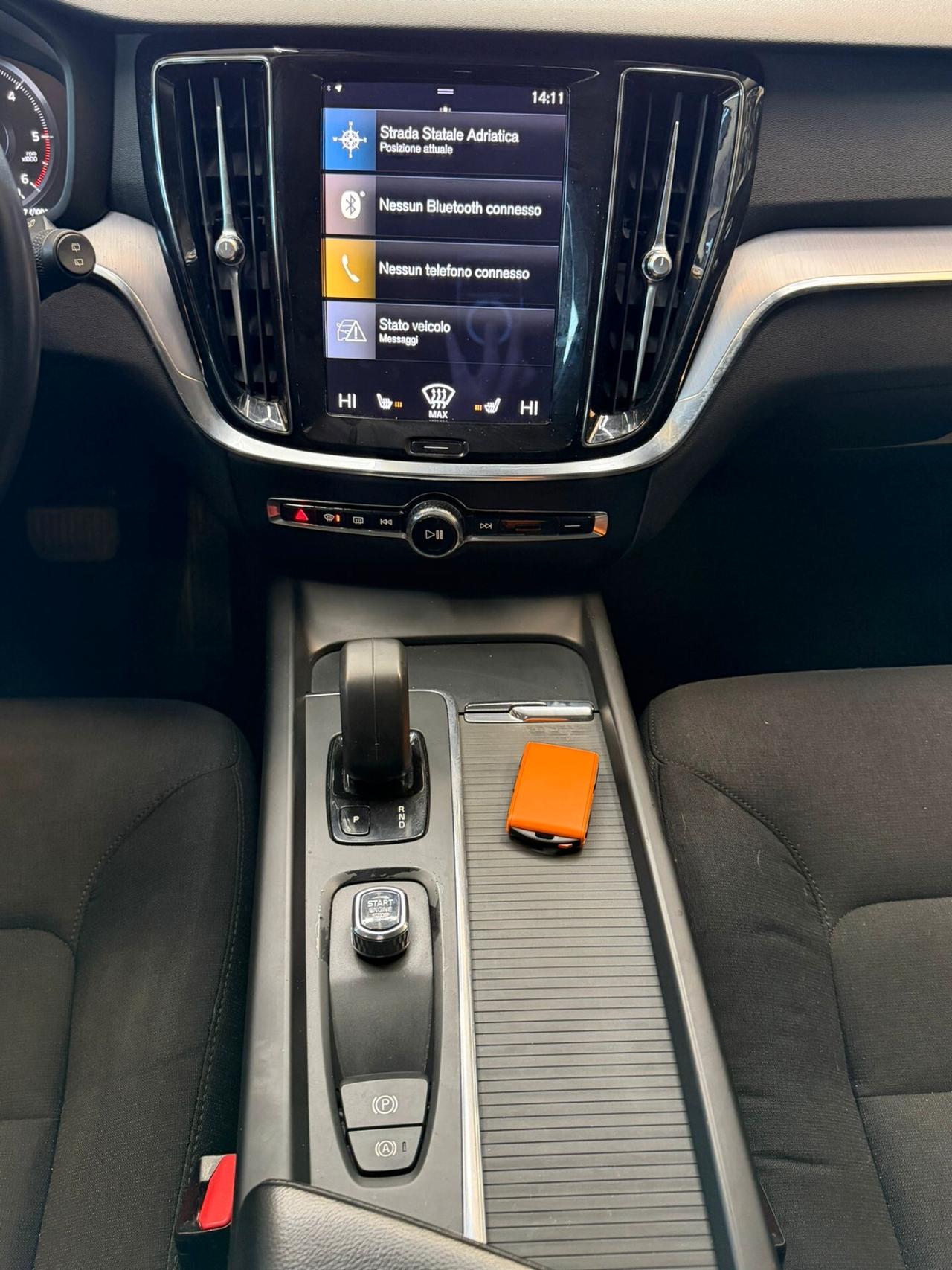 Volvo V60 B4 (d) Geartronic Momentum Business