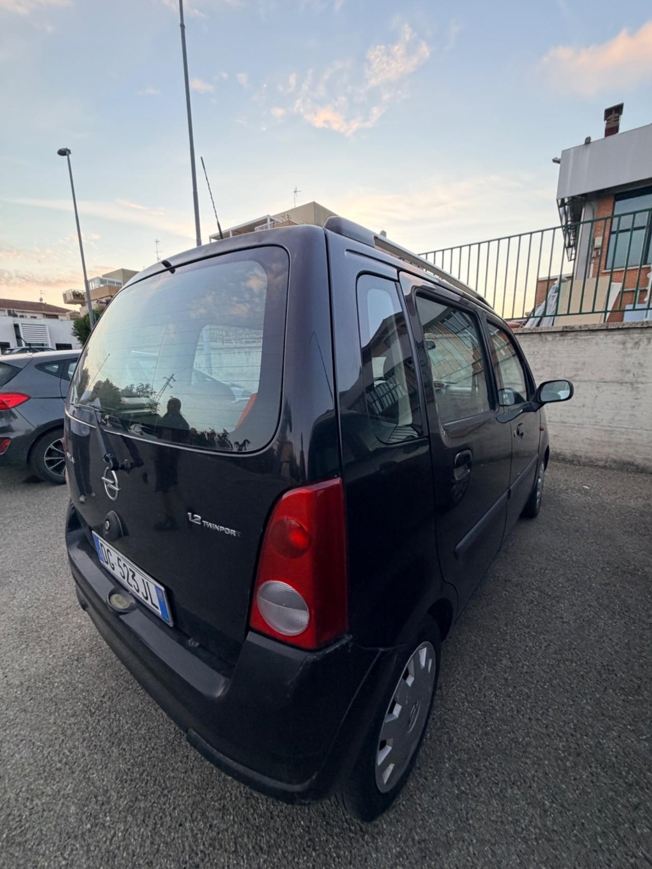 Opel Agila 1.2 16V Enjoy gpl