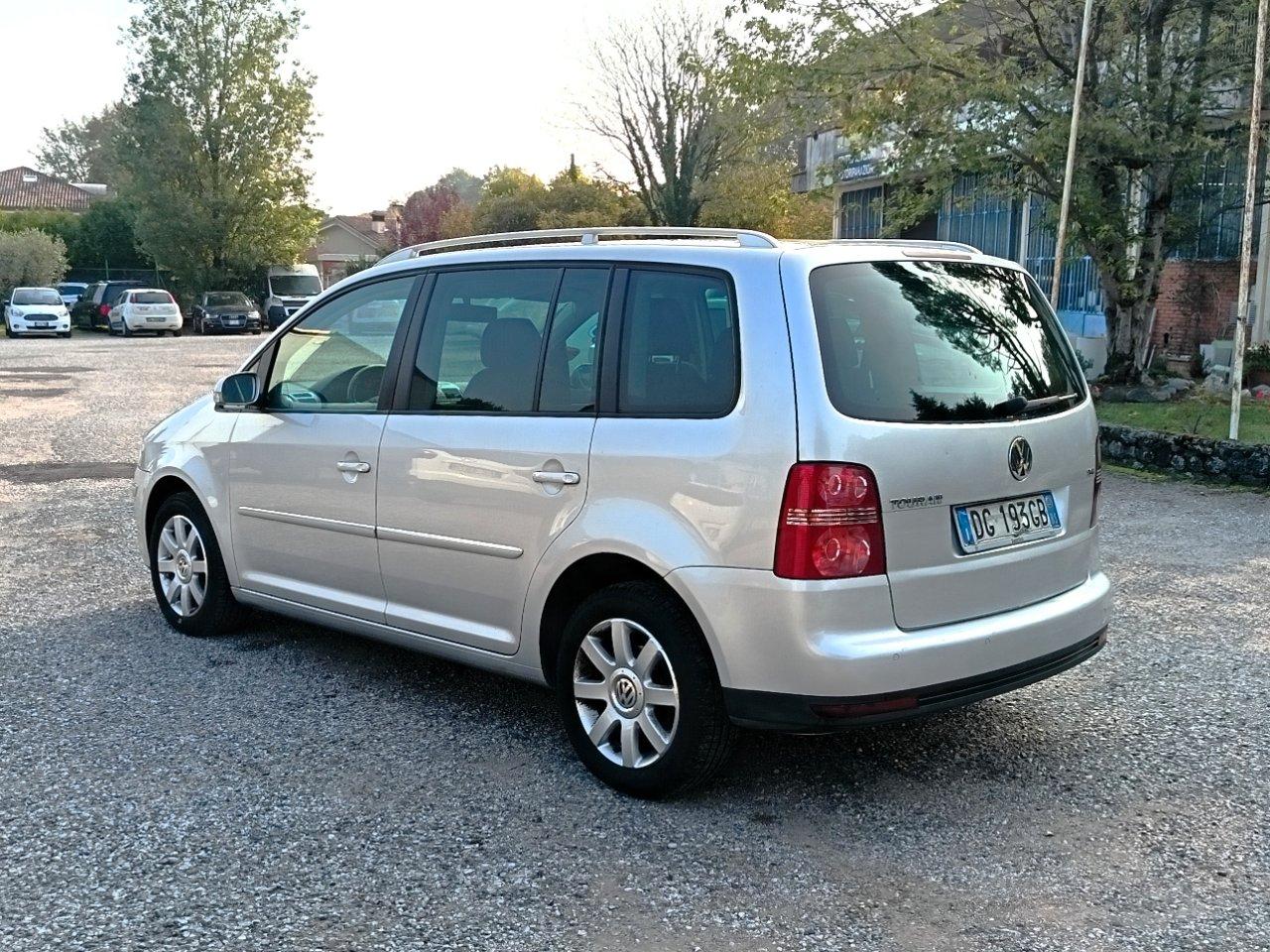 Volkswagen Touran 1.4 tsi Highline 7 Posti UNIPROPRIETARIO