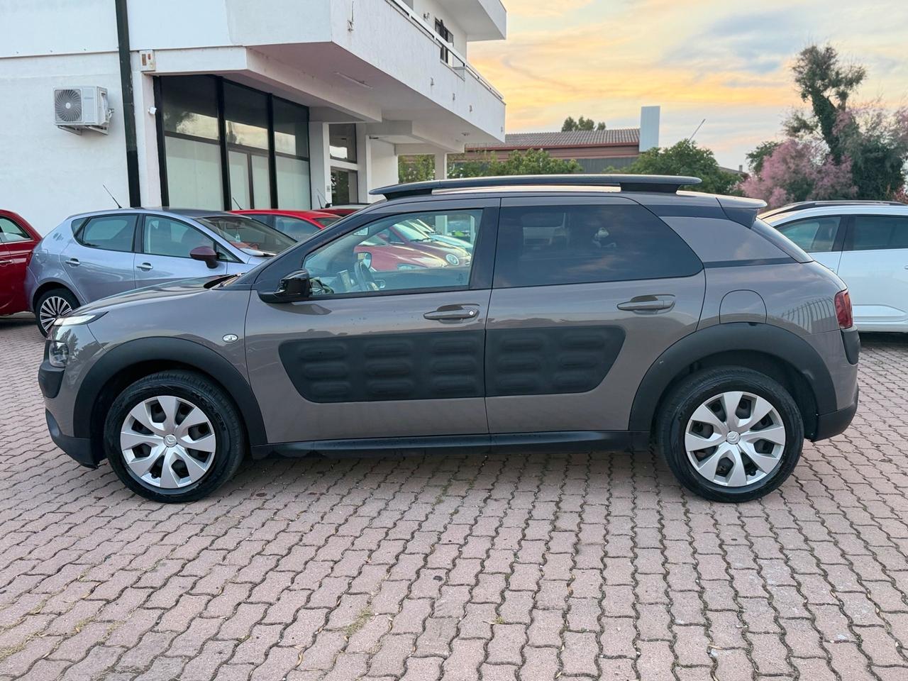 Citroen C4 Cactus PureTech 82 Shine