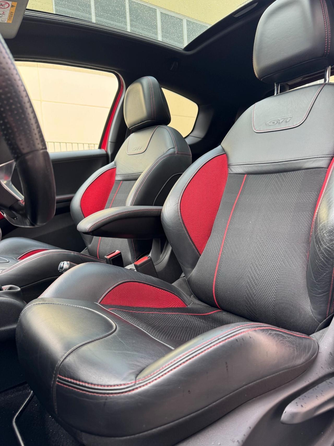 Peugeot 208 1.6 THP 200 CV 3 porte GTi