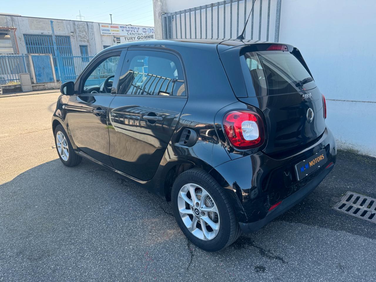 smart forFour 1.0 Youngster 71cv twinamic **NEOPATENTATI**