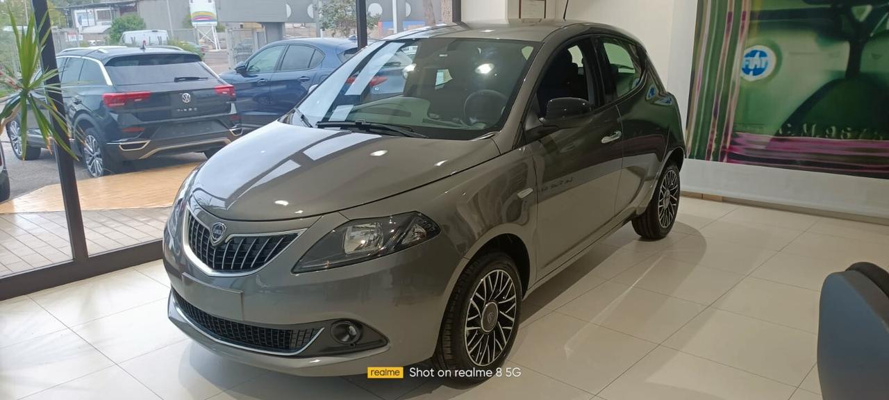 Lancia Ypsilon 1.0 FireFly 5 porte S&S Hybrid Platino