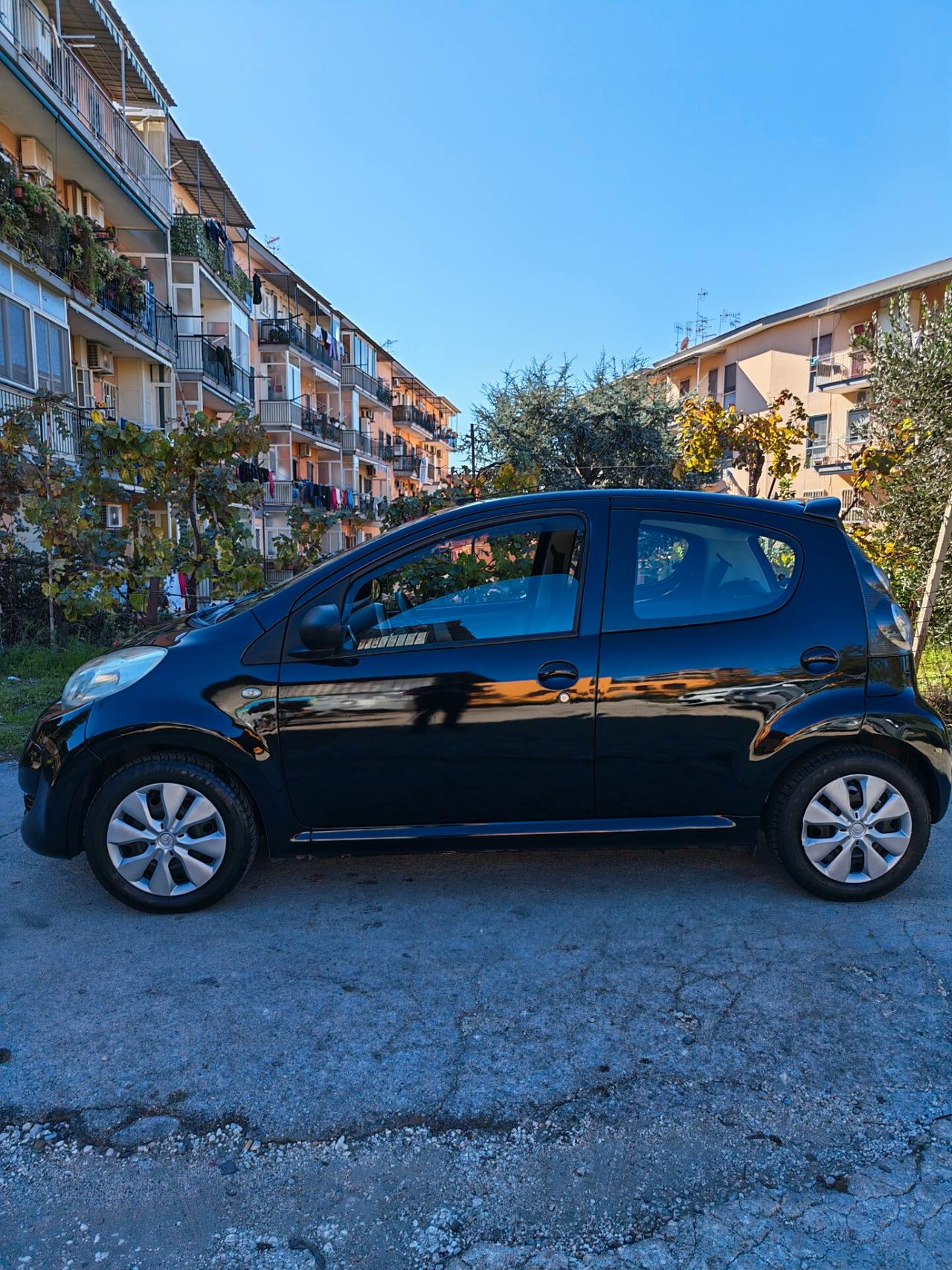 POCHI KM !! CITROEN C1 RESTYLING CON CARPLAY